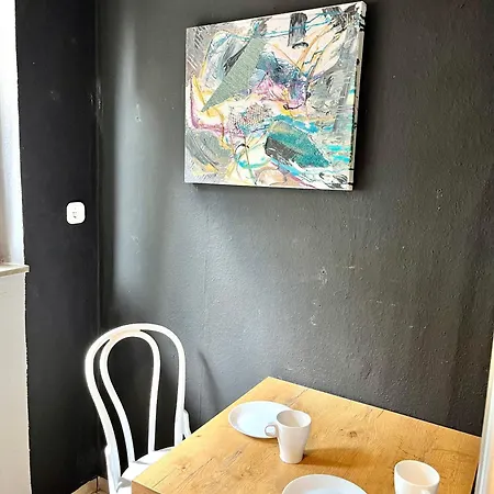 New Fully Equipped With Private Parking Space * וופרטל